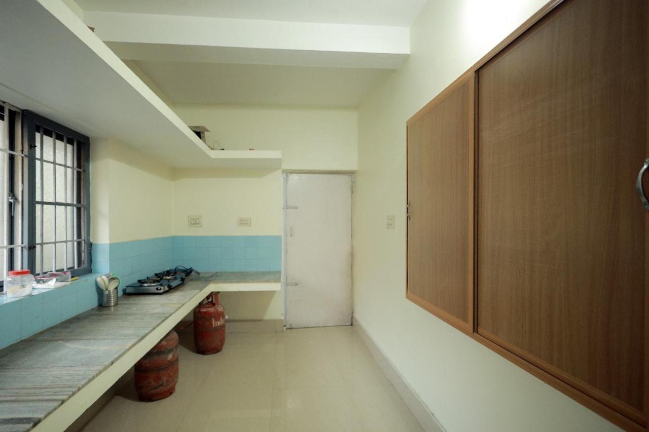 Toms Villa Along National Highway Thrissur At Nadathara Zewnętrze zdjęcie